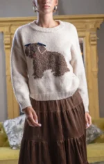 εκρού πουλόβερ γυναικείο όβερσάιζ με κεντημένο καφέ σκύλο