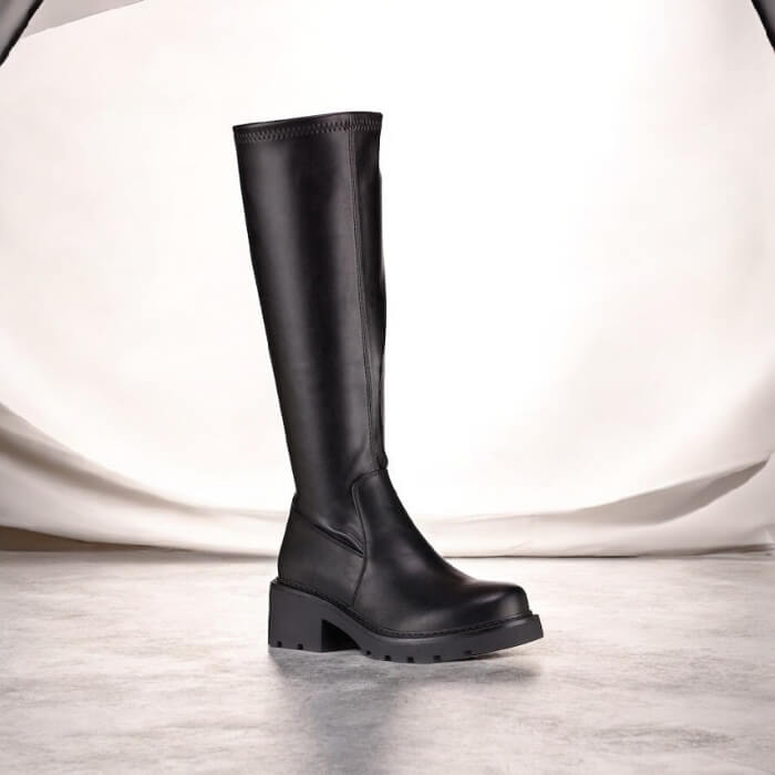 Μπότες ψηλές με χαμηλό χοντρό τακούνι γυναικείες