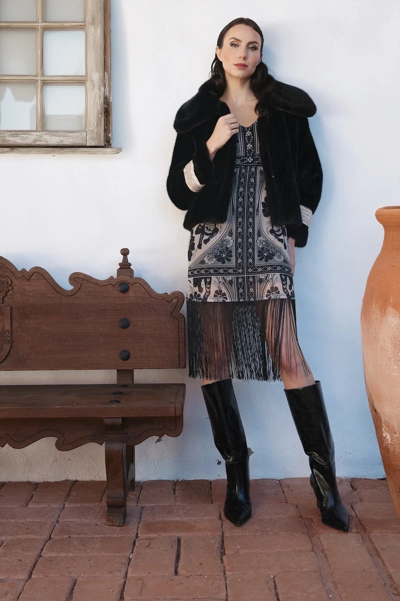 φόρεμα με κρόσσια ελαστικό μίνι μακρυμάνικο μαύρο μπεζ