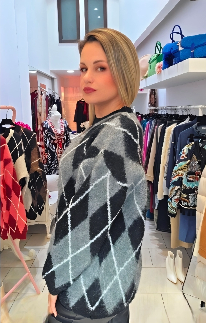 malako-gynaikeio-poulover-oversized-mavro-gkri-me-romvous